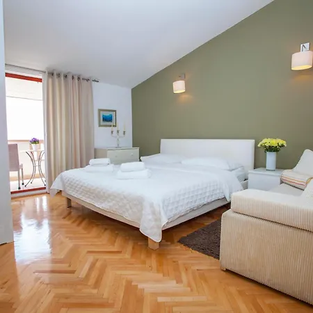 Makarana Apartament