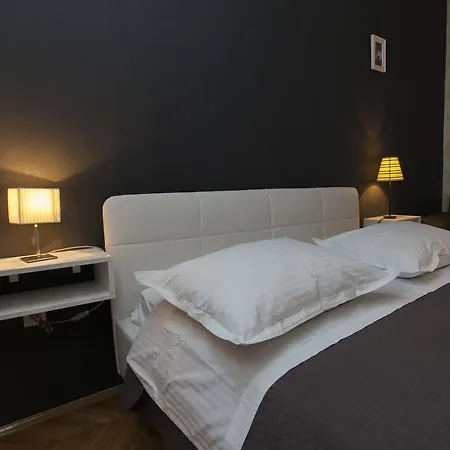 Makarana Apartament