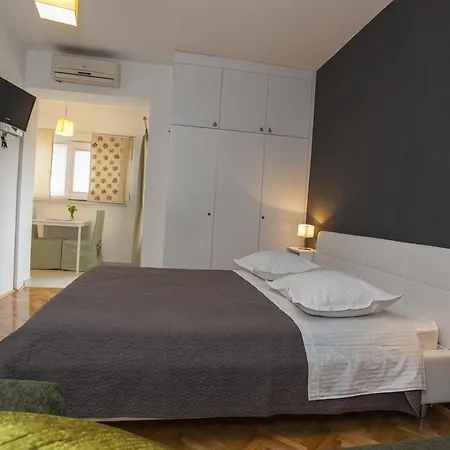 Apartament Makarana