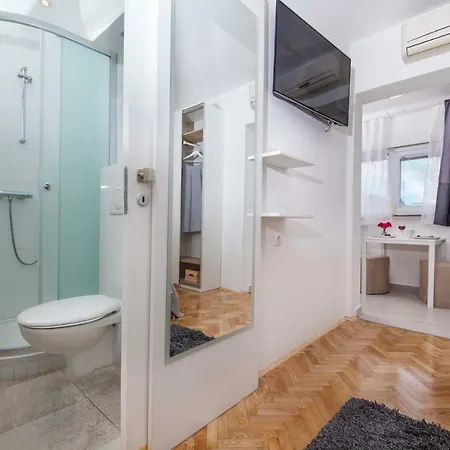 Makarana Апартаменты *