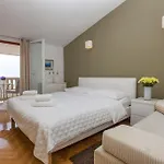 Apartment Makarana Makarska